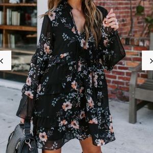 ***NWOT VICI TIERED BABYDOLL DRESS S***